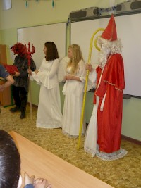 Návštěva svatého Mikuláše, čerta a andělů ve třídě 6.B