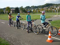 Příprava na soutěž mladých cyklistů