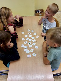 1.B - první měsíc je za námi