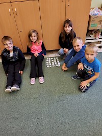 1.B - první měsíc je za námi