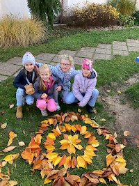 Podzimní mandaly z listí