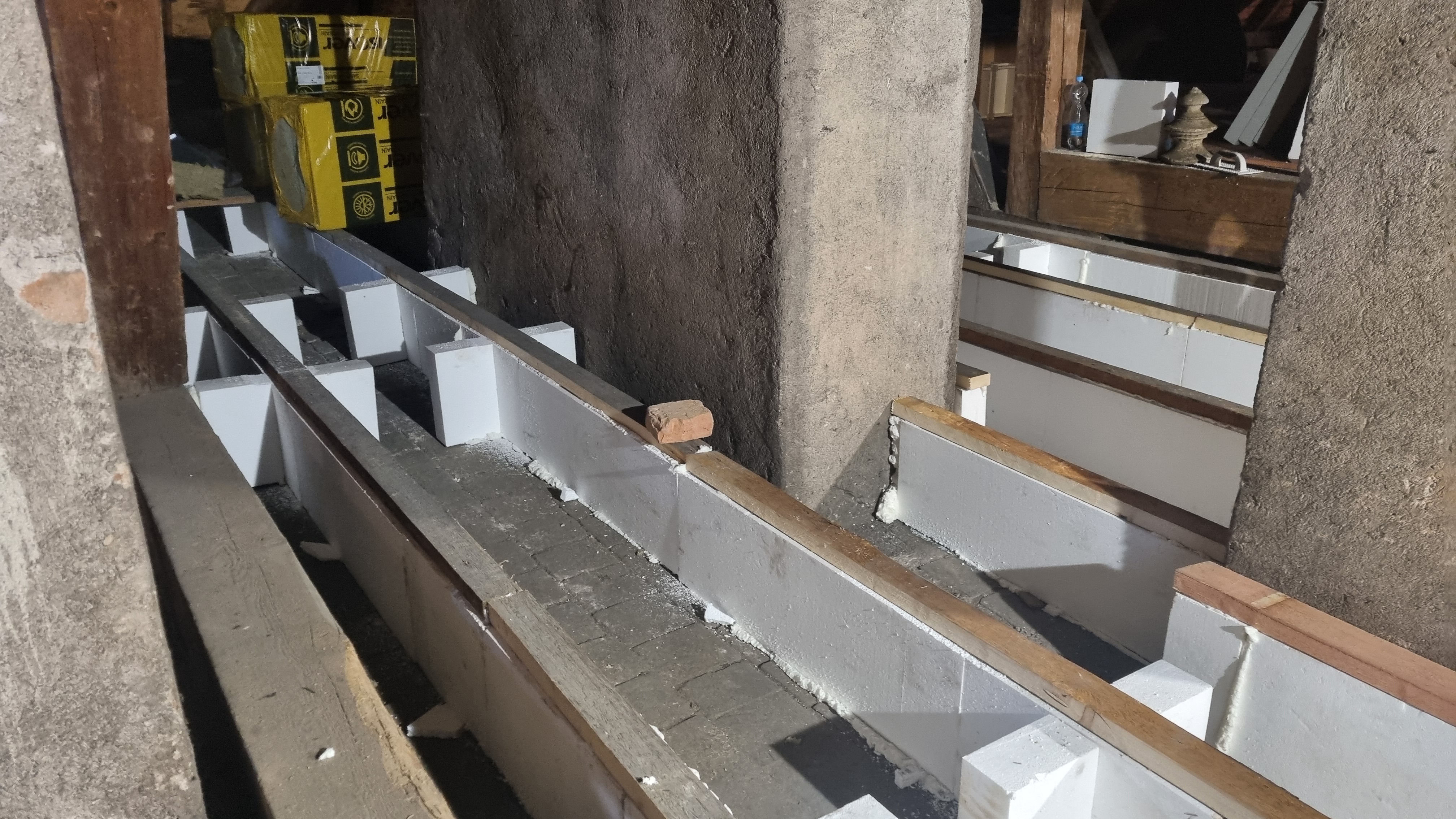 Rekonstrukce ZŠ Ostrov Jaroměř