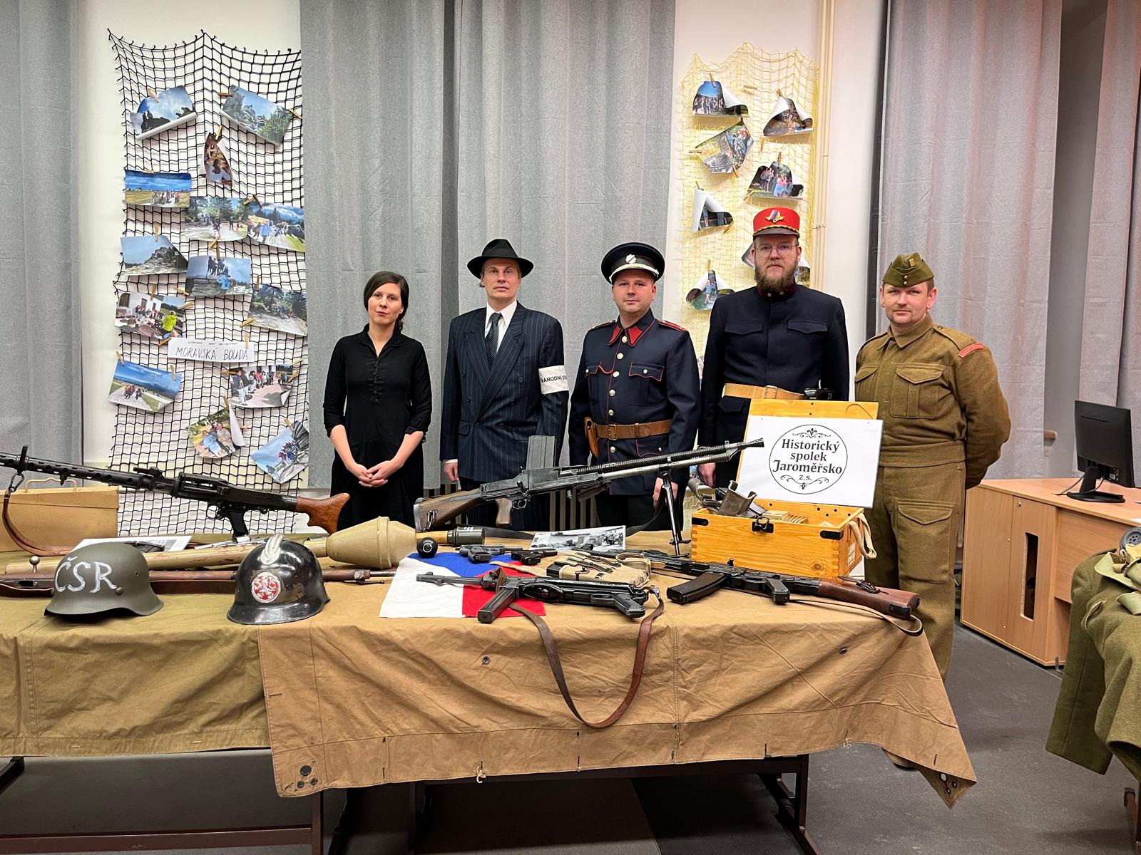 Škola Na Ostrově v období protektorátu