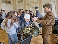 Naše škola ožila historií